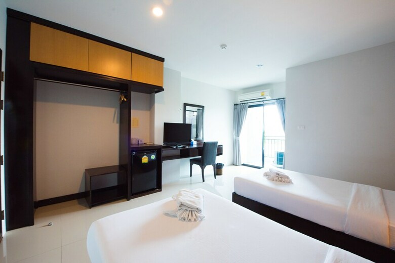 Lee Hotel