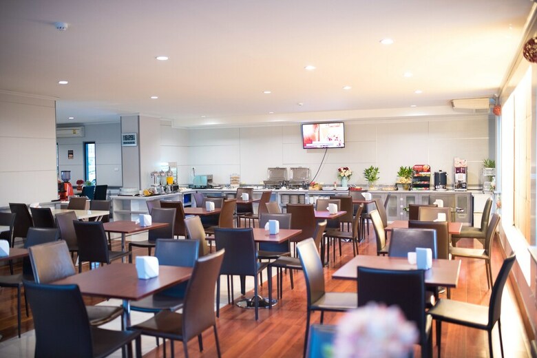 Lee Hotel