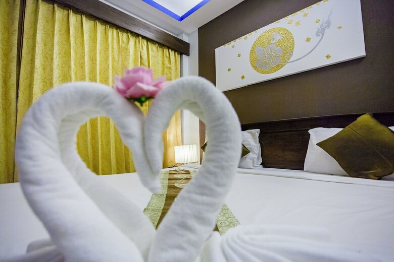 Luxur Boutique Hotel Patong
