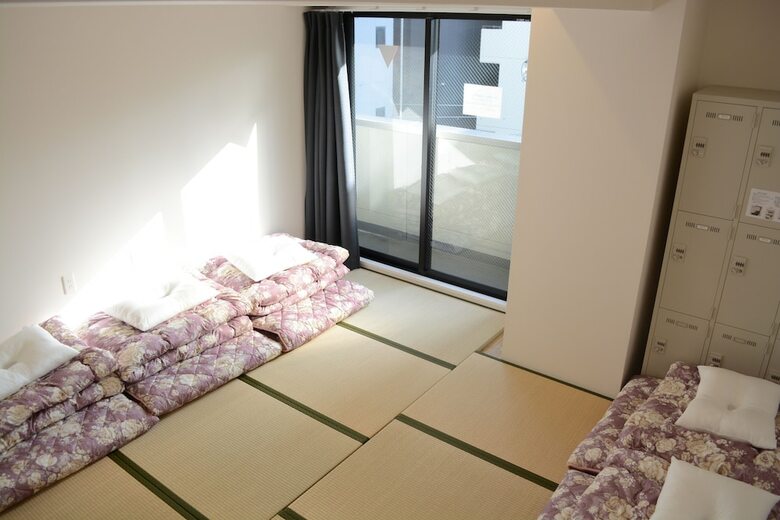 Hostal 04village Namba - Hostel