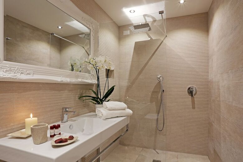Hotel Spagna Art & Suites - Daplace Collection