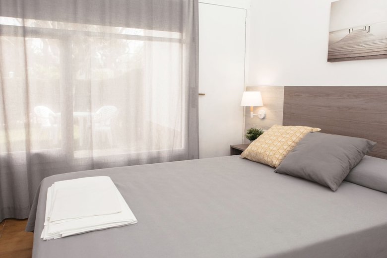 Rv Hotels Apartamentos Benelux