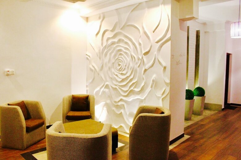 Hotel 8 Plus Motels