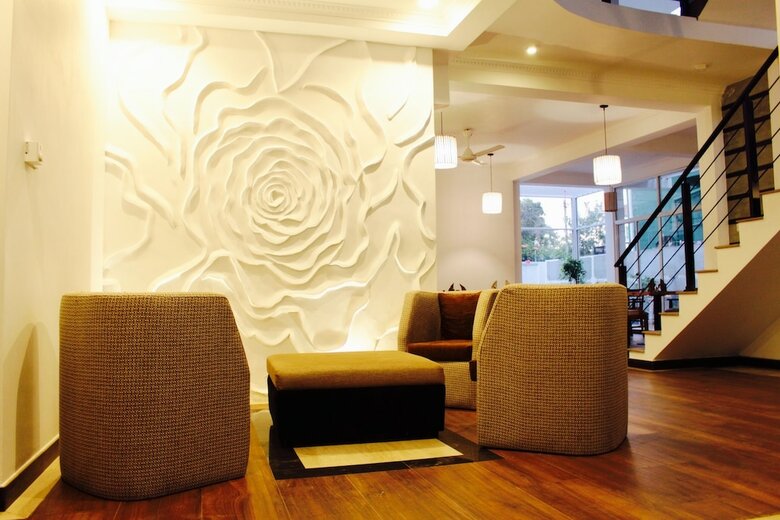 Hotel 8 Plus Motels