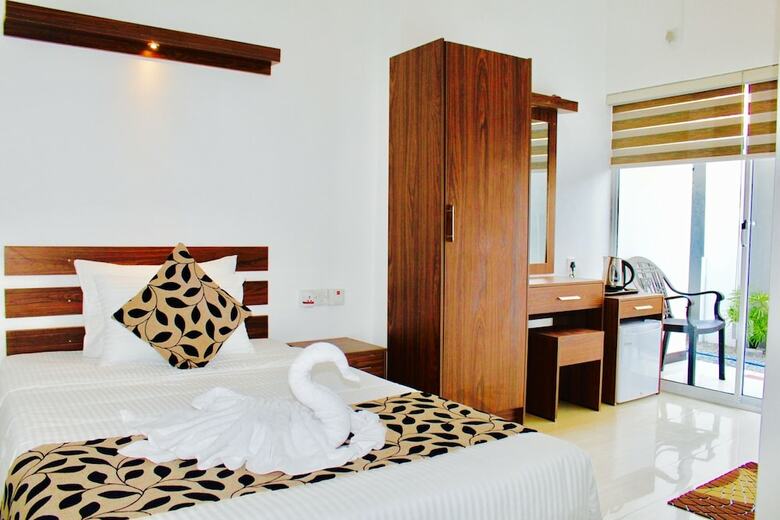 Hotel 8 Plus Motels