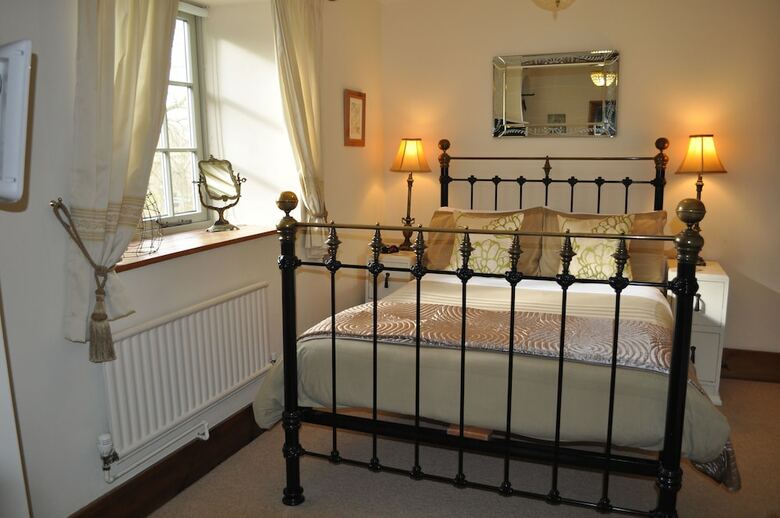 Home Farm Bed And Breakfast