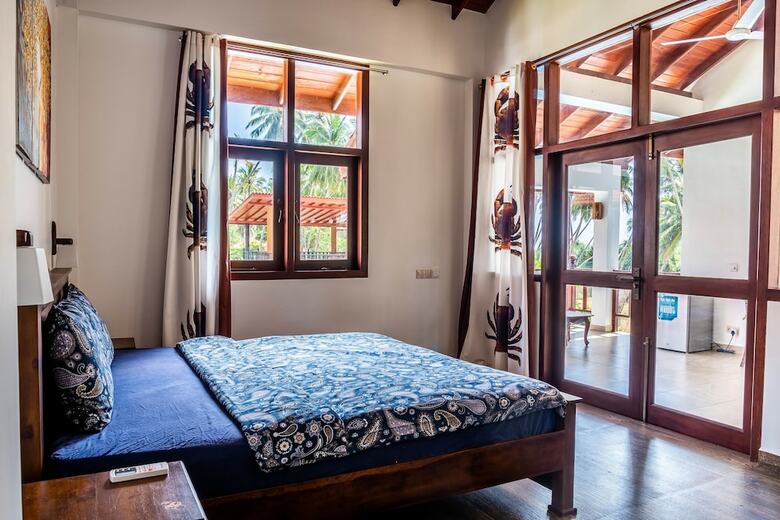 Hotel Green Parrot Beach Resort