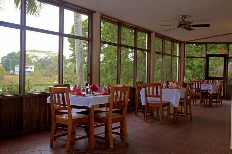 Posada Black Orchid Resort