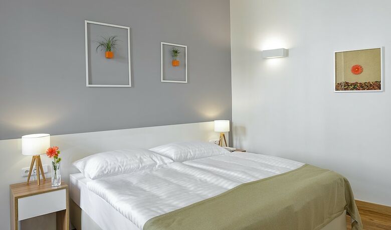 Hotel Garden Court