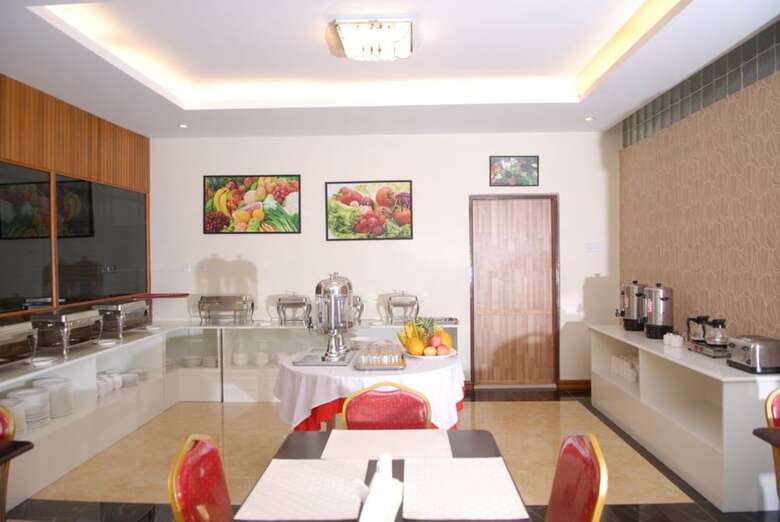 Holiday Hotel Yangon