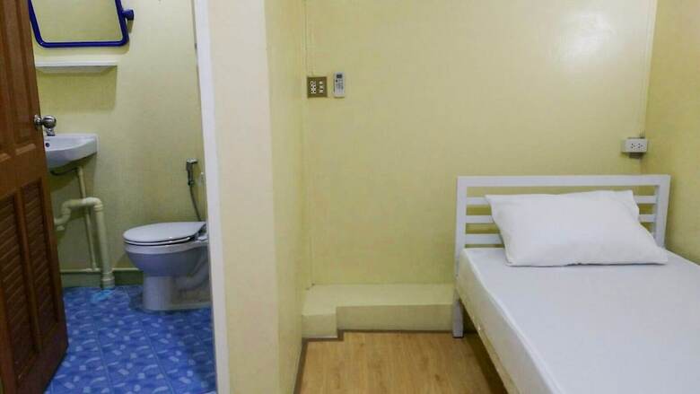 Hostal Red Lips Hostel