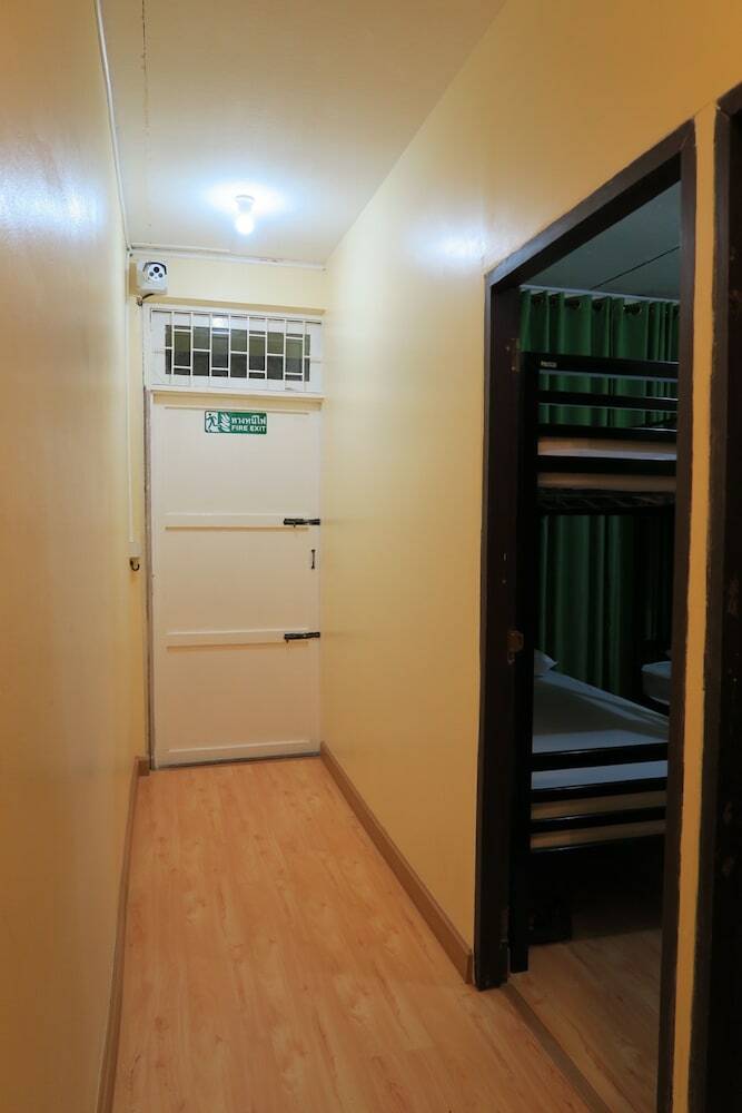 Hostal Red Lips Hostel