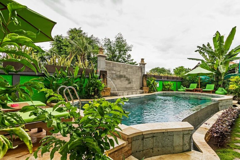 Hostal Lembongan Hostel