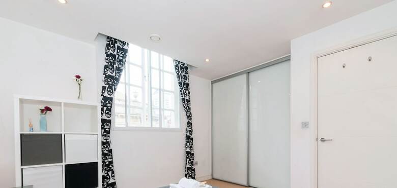 Apartamentos The Chamber Suites