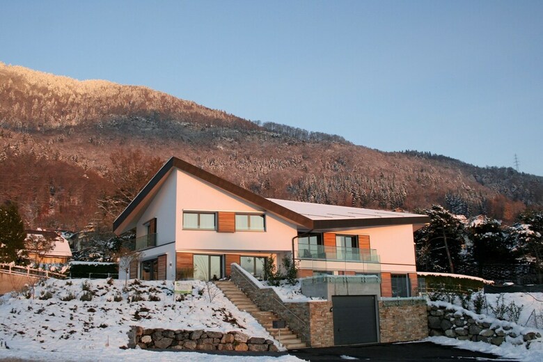 Villa Montreux Holiday Home