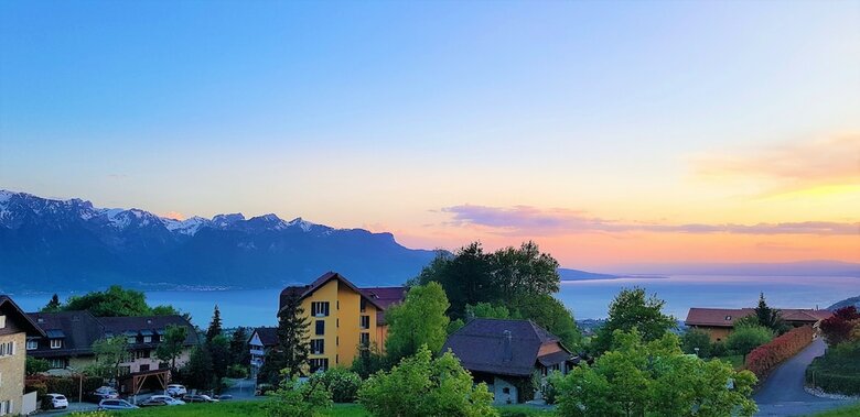 Villa Montreux Holiday Home