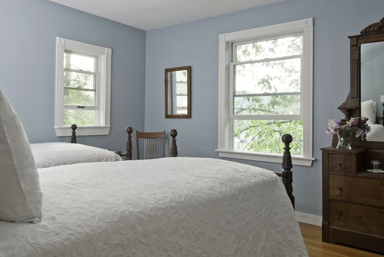 Golden Stage Inn Bed And Breakfast