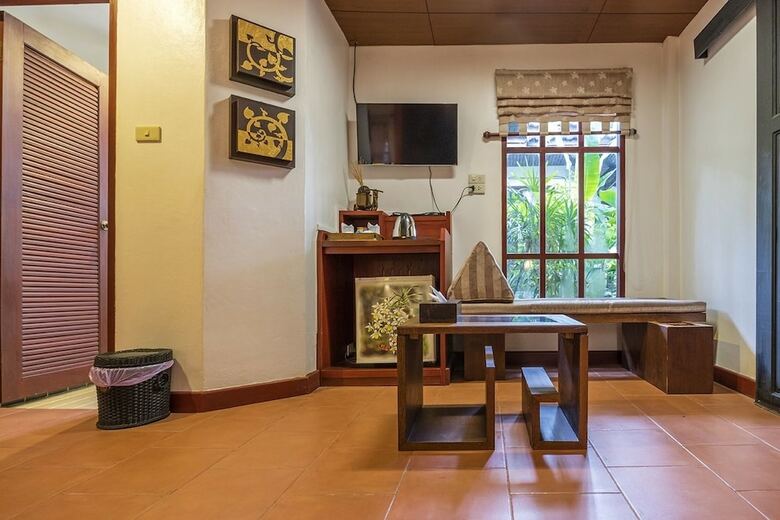 Hotel Bangtao Beach Chalet