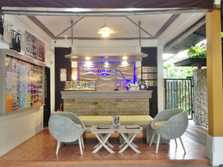 Hotel Bangtao Beach Chalet