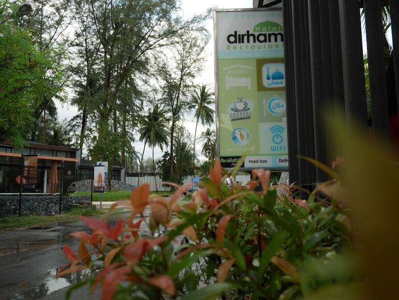 Hotel Bangtao Beach Chalet