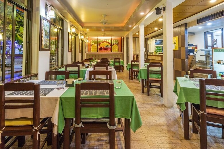 Hotel Bangtao Beach Chalet