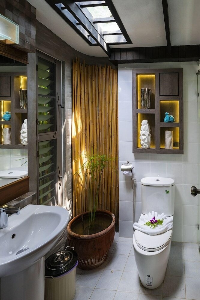 Hotel Bangtao Beach Chalet