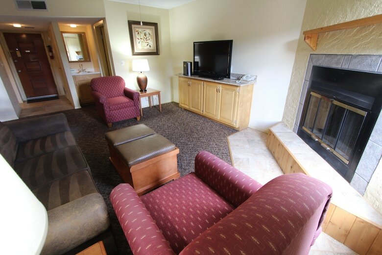Crown Point Condominiums, A Vri Resort