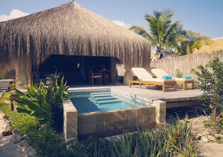 Hotel Azura Benguerra Island