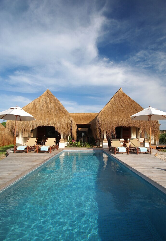 Hotel Azura Benguerra Island
