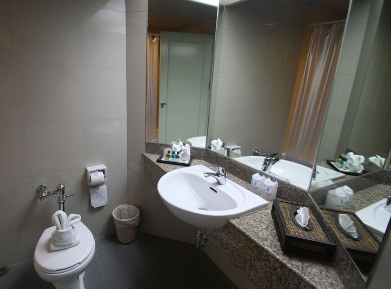 Phuket Merlin Hotel