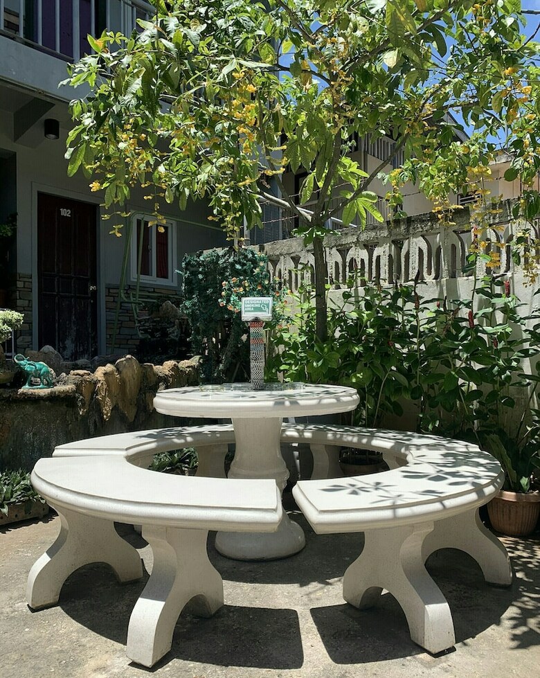 Hotel First Baby Bytes Guest House