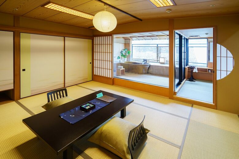 Kotohira Onsen Kotosankaku
