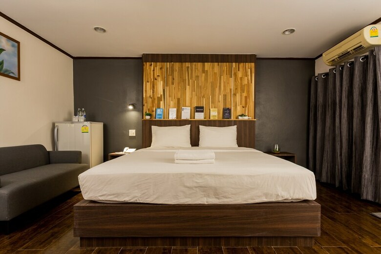 Phimai Paradise Hotel