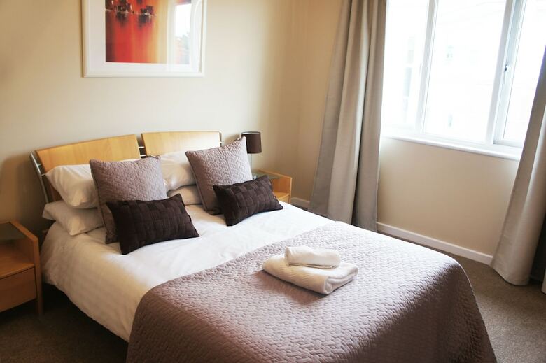 Robinson House Serviced Apartments