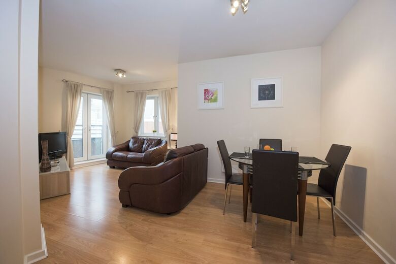 Robinson House Serviced Apartments