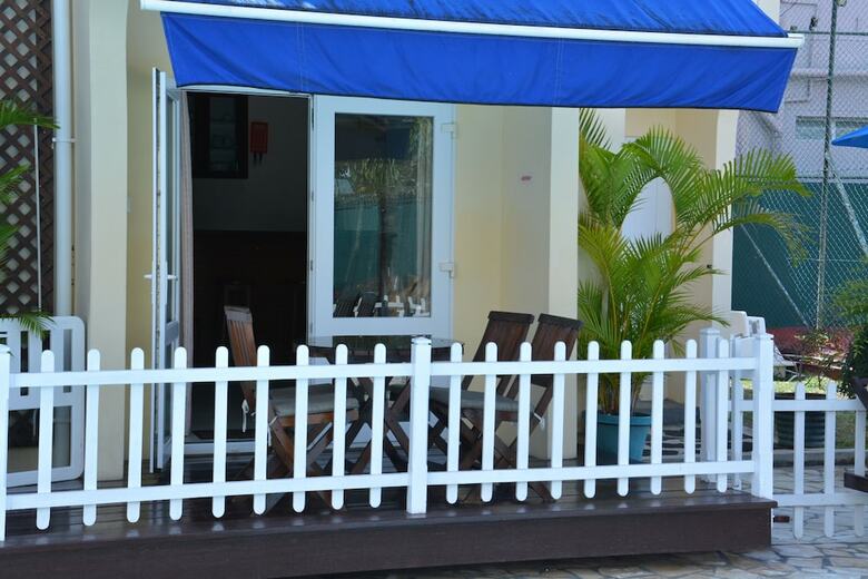 Apartamentos La Pointe Villas