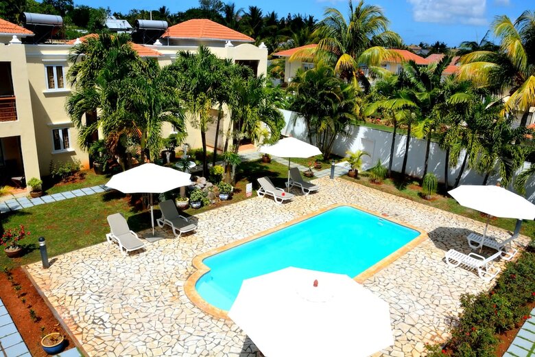 Apartamentos La Pointe Villas