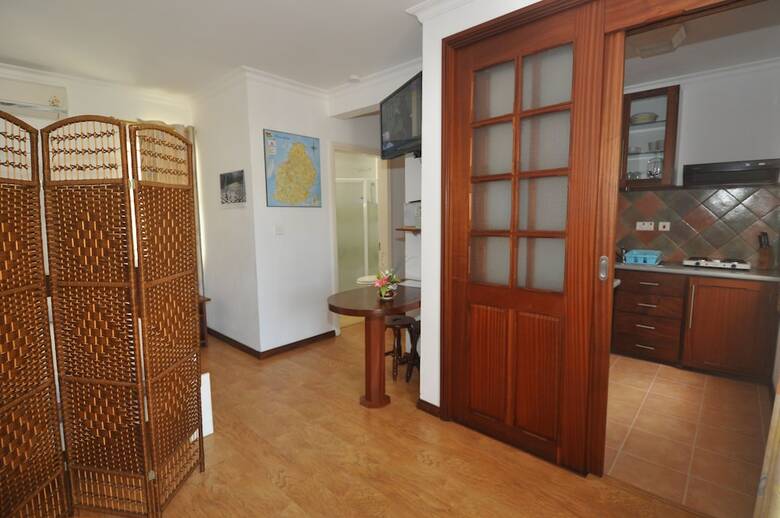 Apartamentos La Pointe Villas