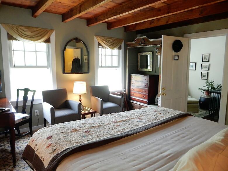Bed & Breakfast A Butler's Manor