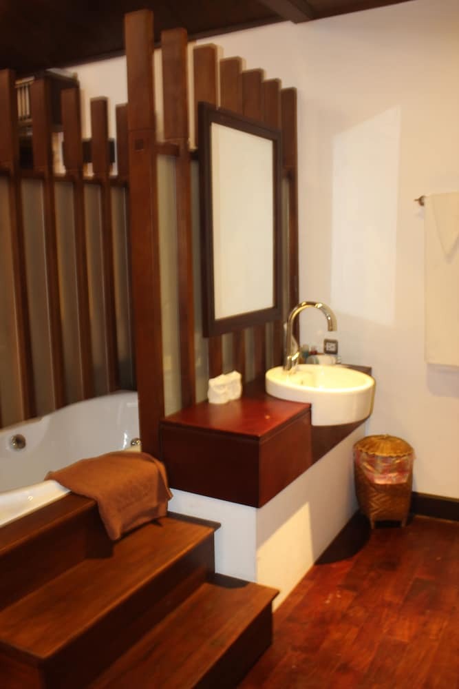 Chitchareune Mouangluang Hotel