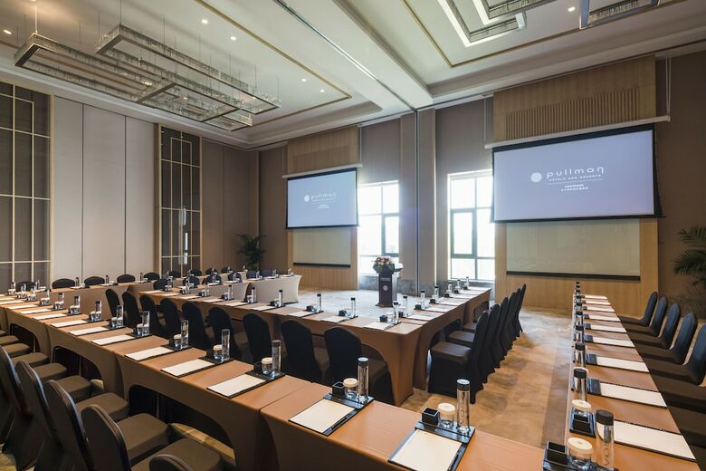 Hotel Pullman Zhouzhuang