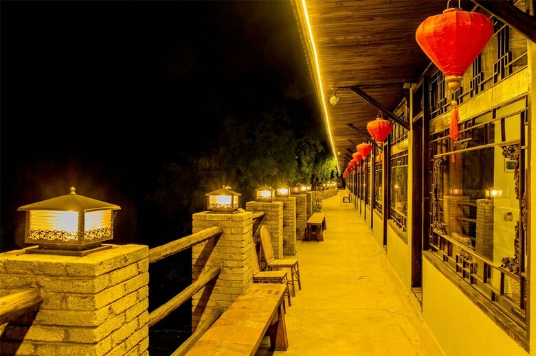 Hotel Lijiang Taoyuan Inn