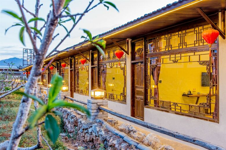 Hotel Lijiang Taoyuan Inn