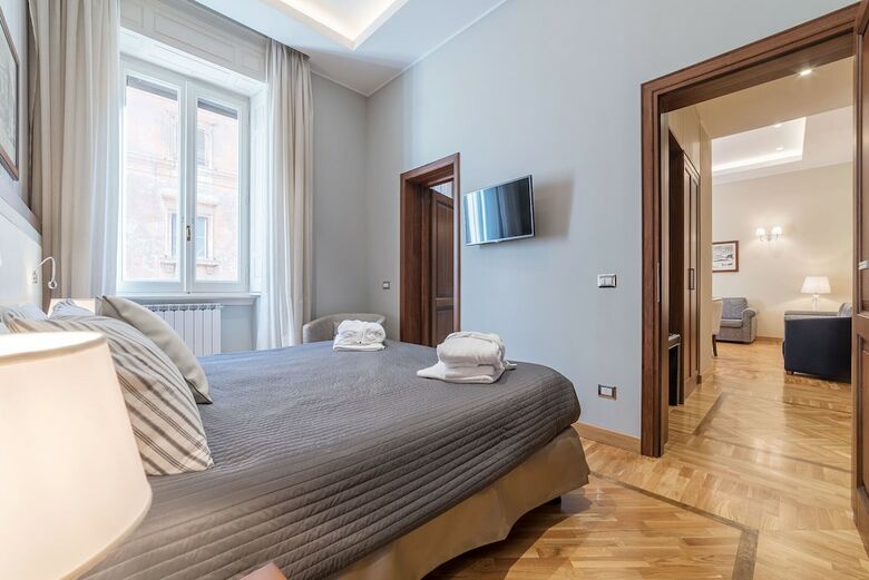 Novecento Apartments