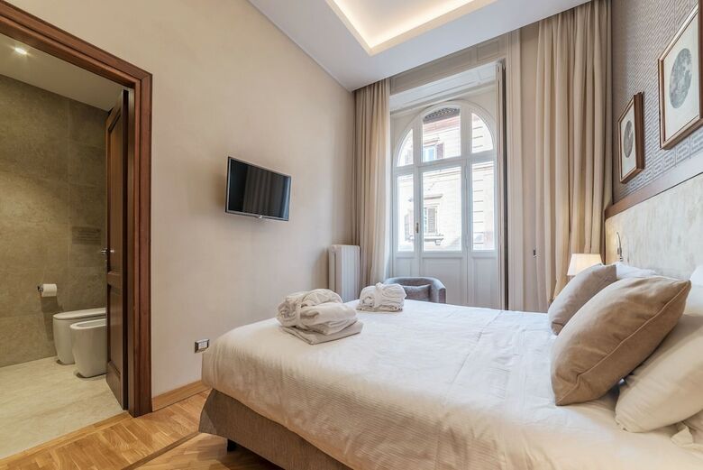 Novecento Apartments