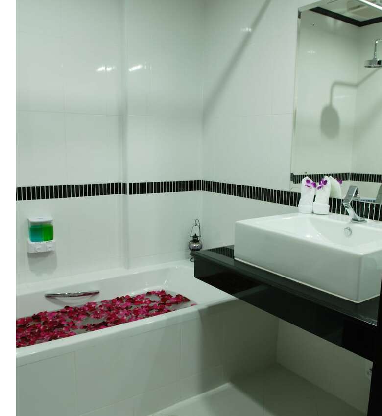 First Residence Hotel