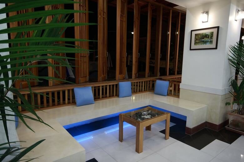 First Residence Hotel