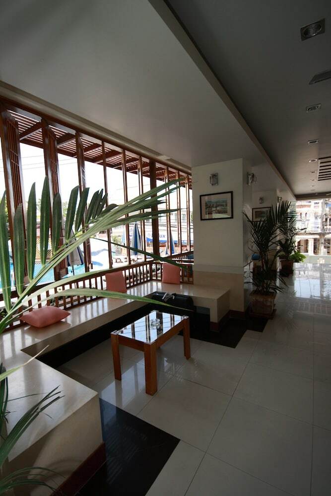 First Residence Hotel