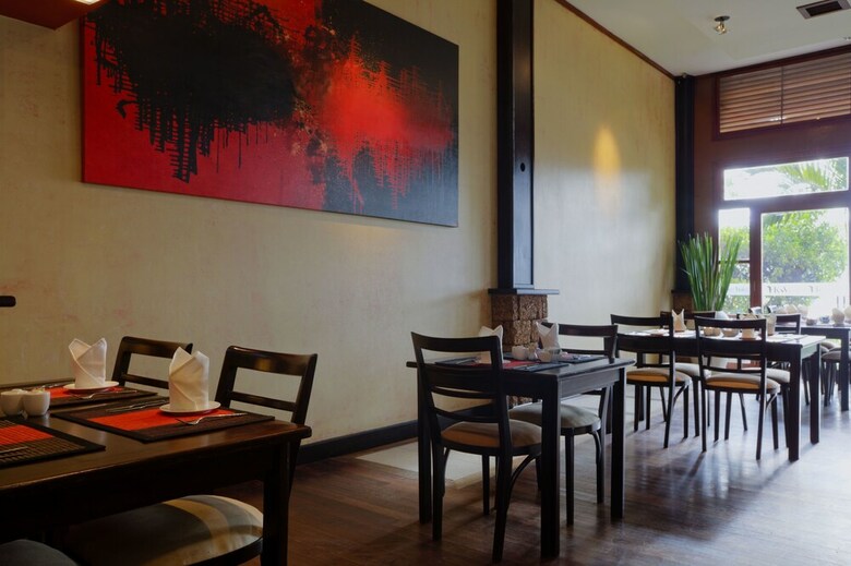 Amanjaya Pancam Suites Hotel