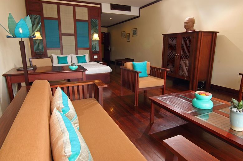 Amanjaya Pancam Suites Hotel